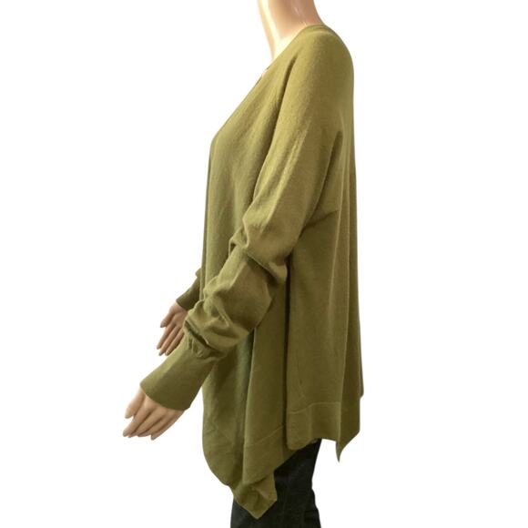 Neiman Marcus Cashmere Collection Asymmetric V-Neck Cardigan Olive Green M - Picture 2 of 7